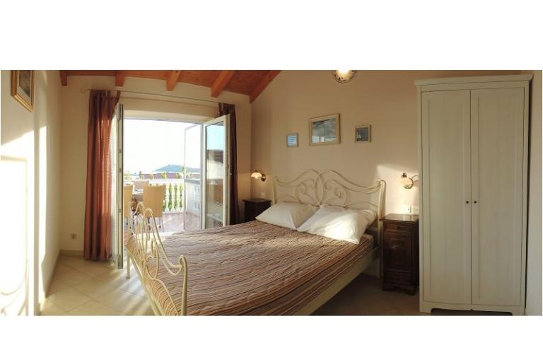 Appartementen in Villa – foto 3