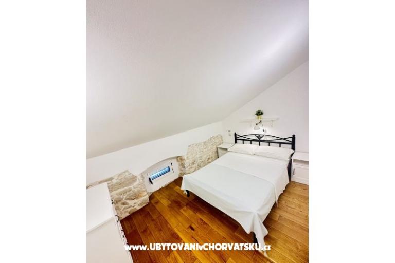 Stenen huis Pakostane – foto 6