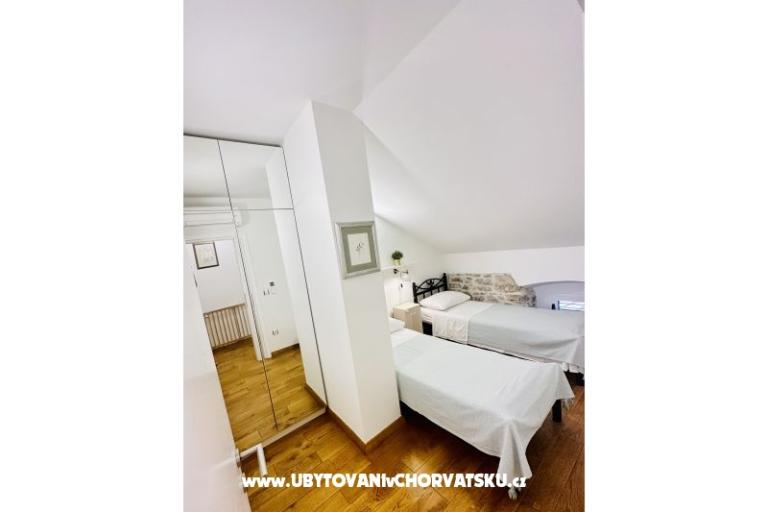 Stenen huis Pakostane – foto 7