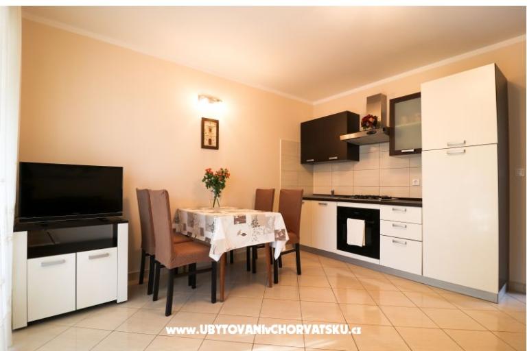  Huis met zwembad - Villa Marijana  – foto 18