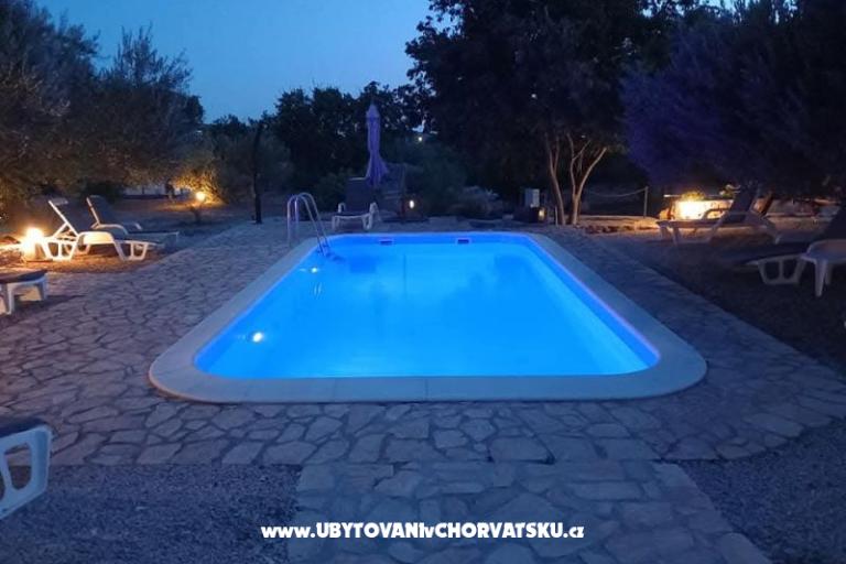 Authentic Kamperening Dalmatia – foto 7