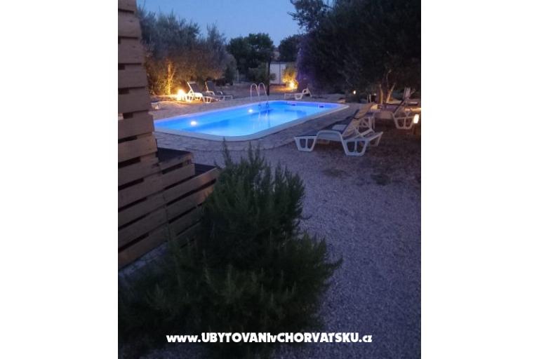 Authentic Kamperening Dalmatia – foto 8