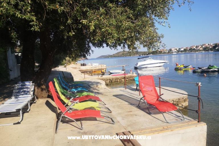 Appartementen 10 metara od mora – foto 19