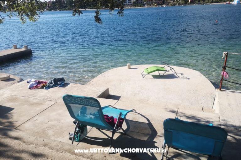 Appartementen 10 metara od mora – foto 22