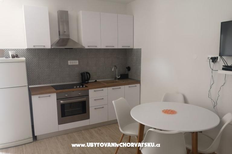 Appartementen 10 metara od mora – foto 25
