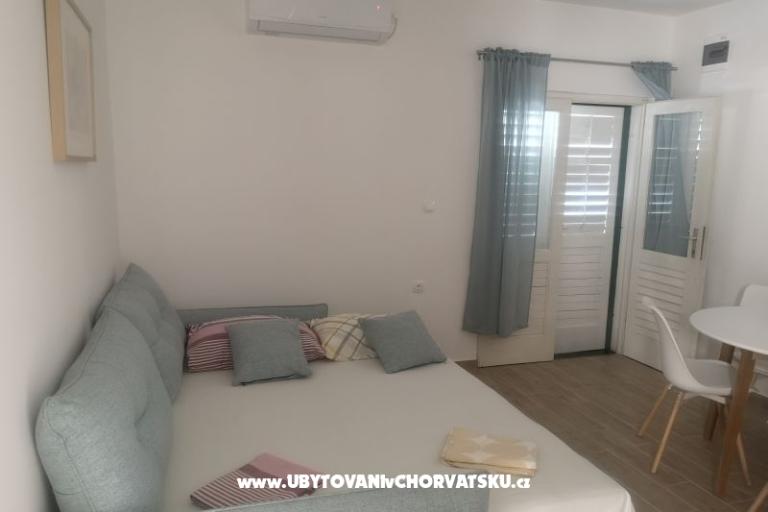 Appartementen 10 metara od mora – foto 26