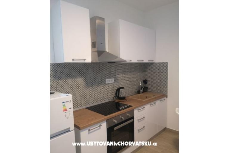 Appartementen 10 metara od mora – foto 3