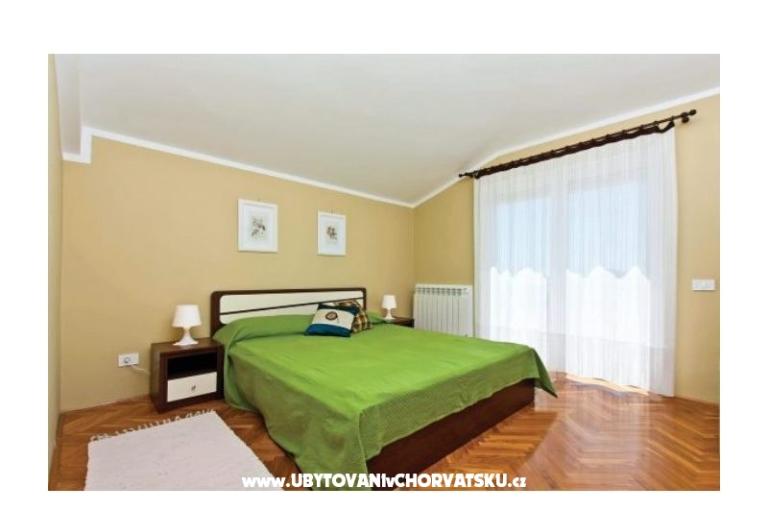 Family house met zwembad – foto 10