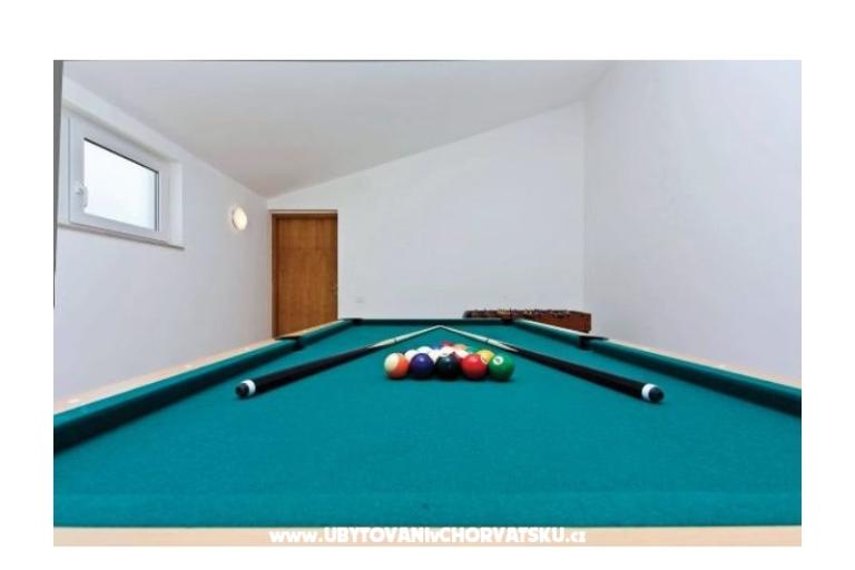 Family house met zwembad – foto 13
