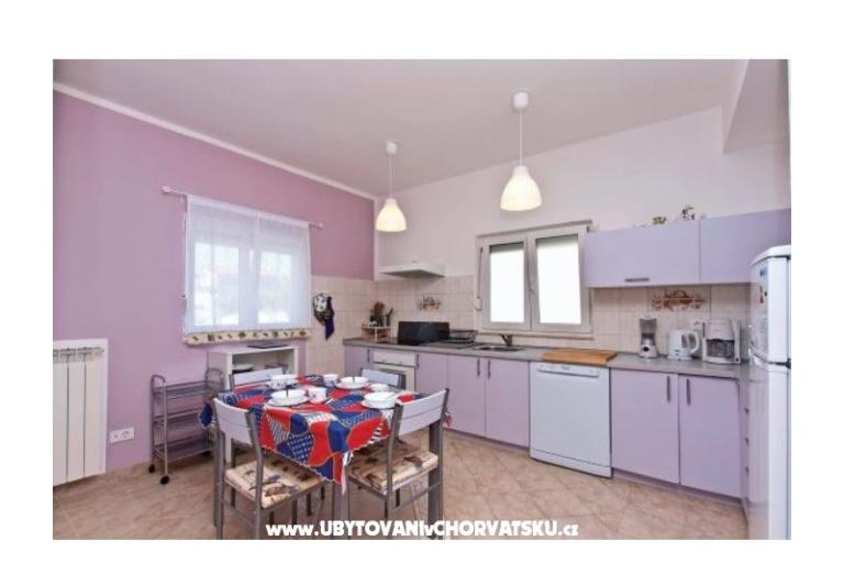 Family house met zwembad – foto 6