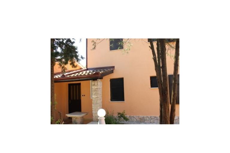 Huis with swimming pool – foto 11