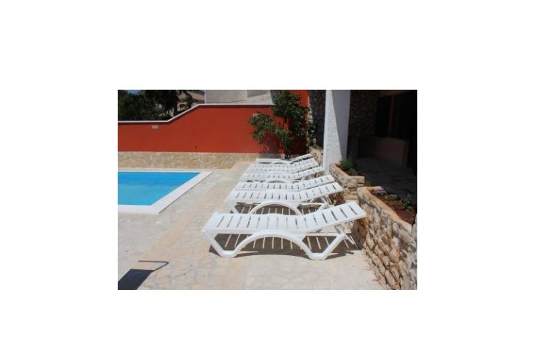 Huis with swimming pool – foto 2