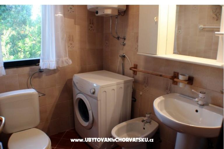 Huis with swimming pool – foto 7