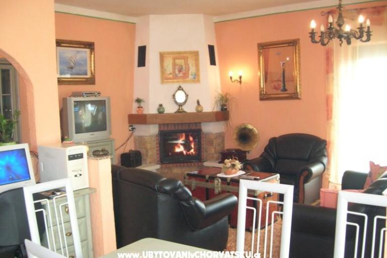 Appartement Huis Vesna – foto 11