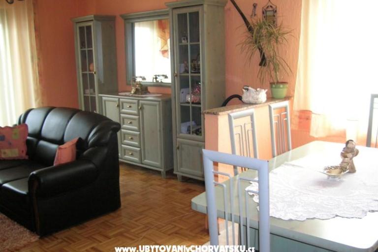 Appartement Huis Vesna – foto 15