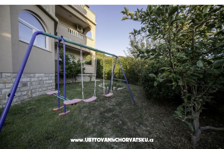 APARTMANI DEBELIĆ – foto 11