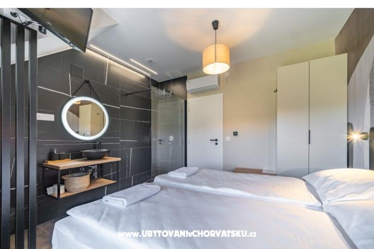 Riverside house pool jacuzi sauna – foto 10