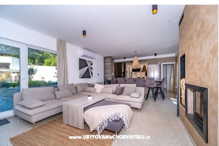 Riverside house pool jacuzi sauna – foto 15