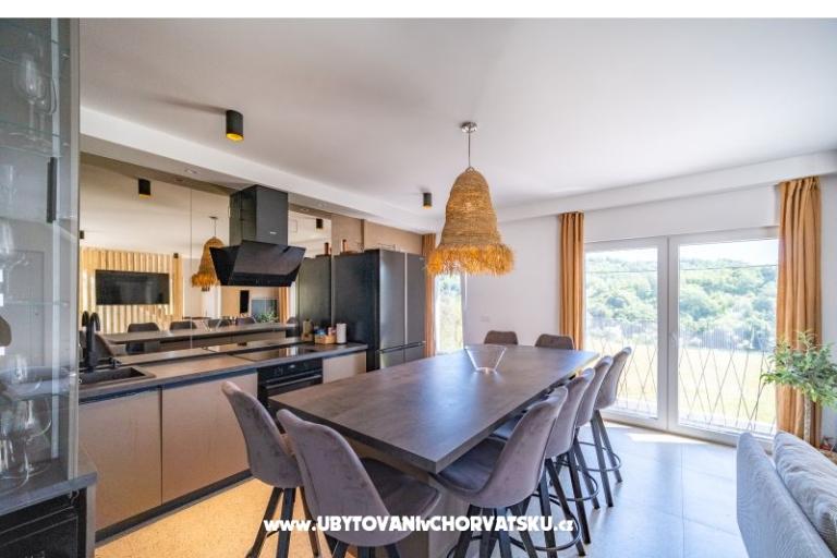 Riverside house pool jacuzi sauna – foto 18