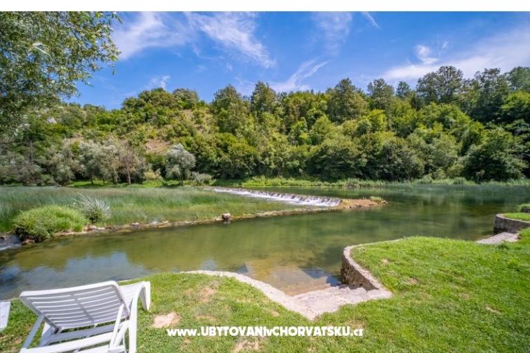 Riverside house pool jacuzi sauna – foto 20