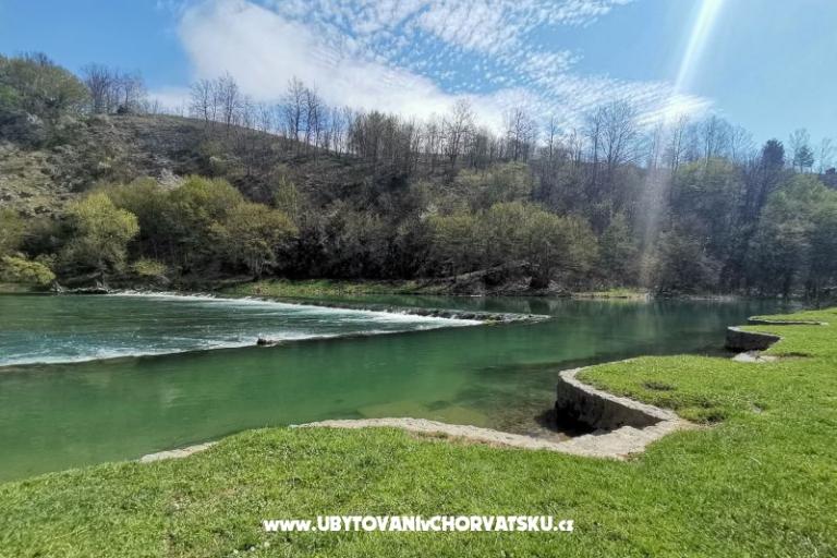 Riverside house pool jacuzi sauna – foto 8