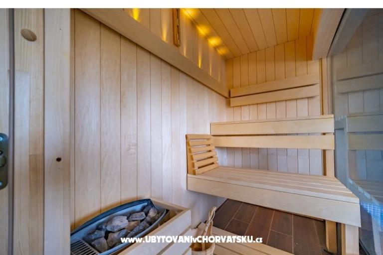 Riverside house pool jacuzi sauna – foto 9