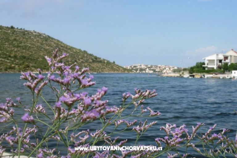 Huis Sunčani dvori  – foto 12