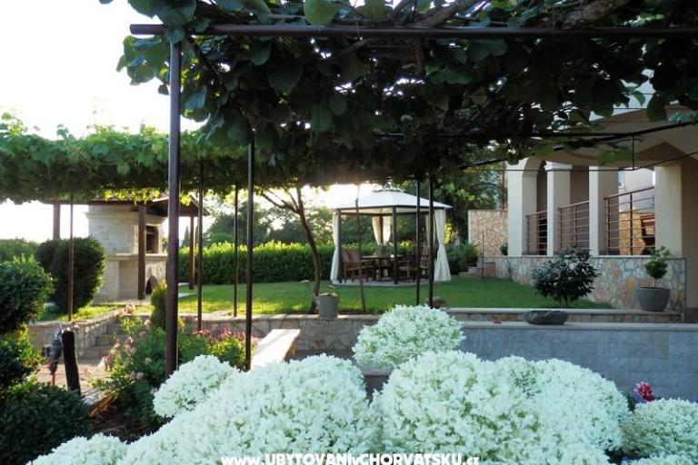 Appartementen Fantazija – foto 6