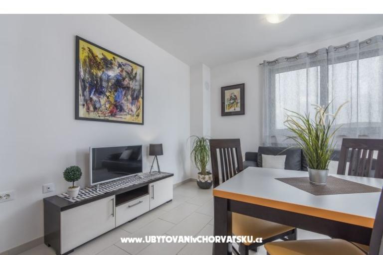 Appartementen Kimi with swimming pool  – foto 12