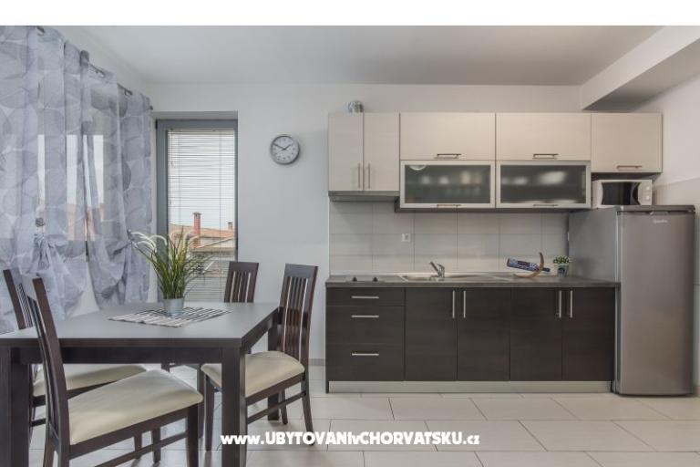 Appartementen Kimi with swimming pool  – foto 14