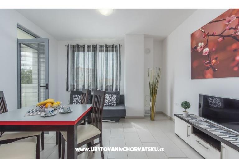 Appartementen Kimi with swimming pool  – foto 17