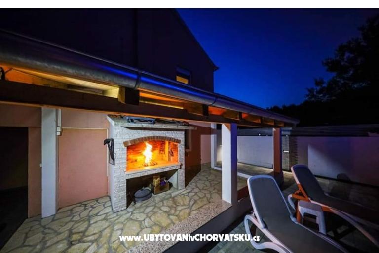 Appartement ANAI with private  pool – foto 16