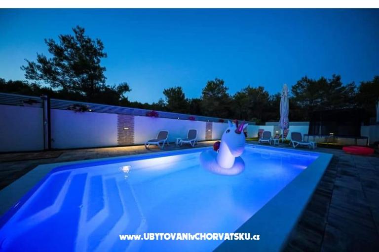 Appartement ANAI with private  pool – foto 9