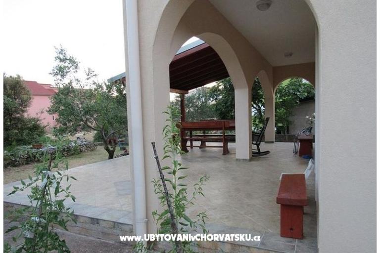 Vakantiehuis Dević – foto 14