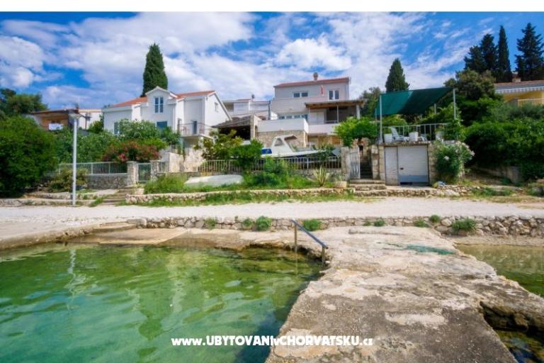 Appartement Zoranka op het strand – foto 11