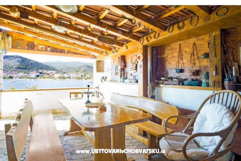 Appartement Zoranka op het strand – foto 16
