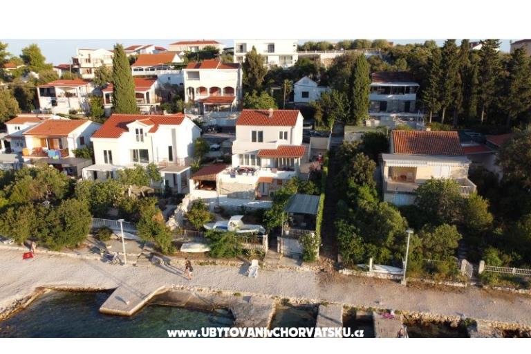 Appartement Zoranka op het strand – foto 21