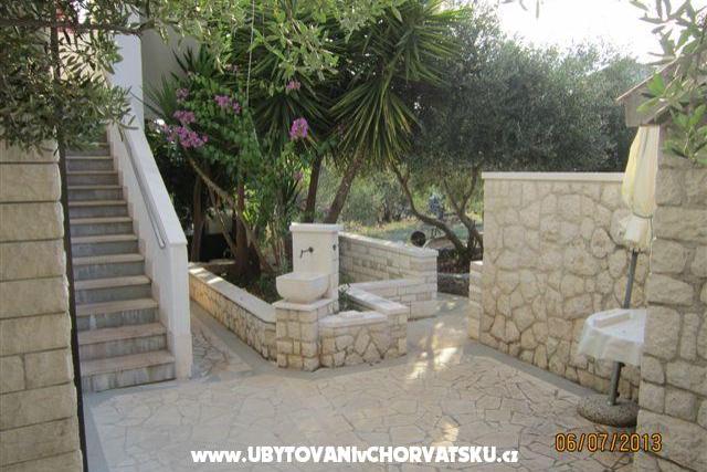 Appartementen Katić Slatine – foto 17