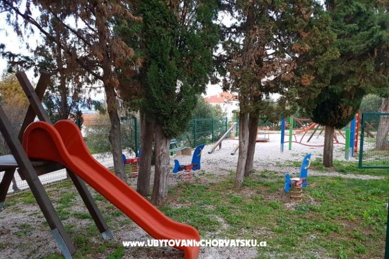 Familie appartement Okrug Donji – foto 11