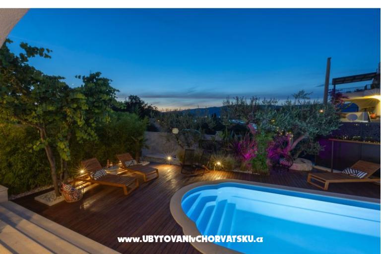 The Three Flowers Pool Huis – foto 67