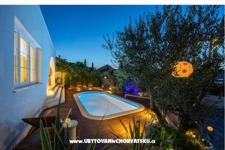 The Three Flowers Pool Huis – foto 70