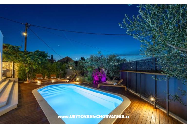 The Three Flowers Pool Huis – foto 78