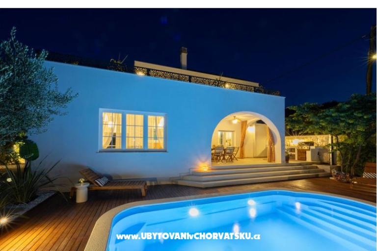 The Three Flowers Pool Huis – foto 79