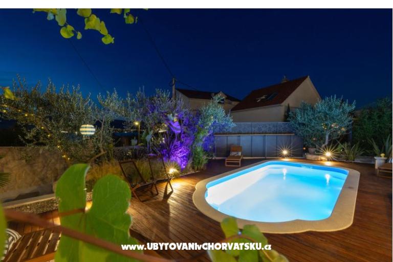 The Three Flowers Pool Huis – foto 82