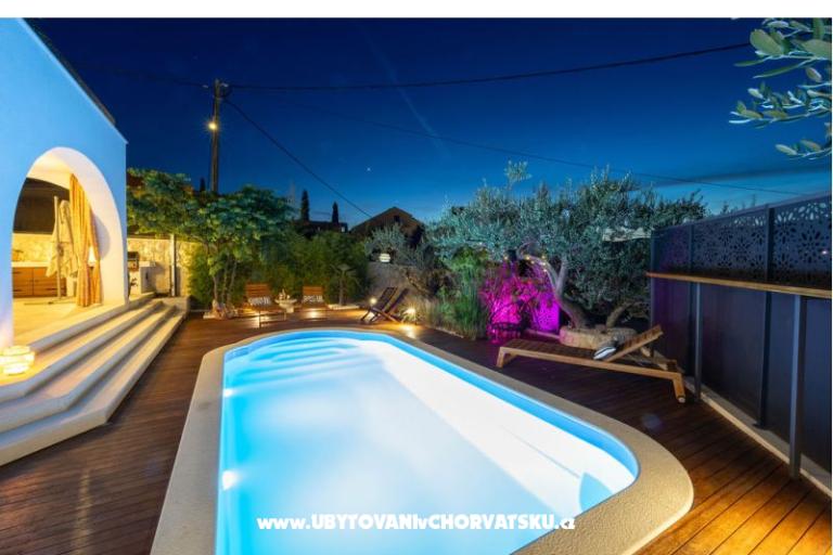 The Three Flowers Pool Huis – foto 83