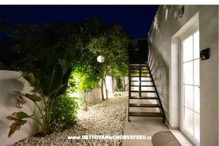 The Three Flowers Pool Huis – foto 88