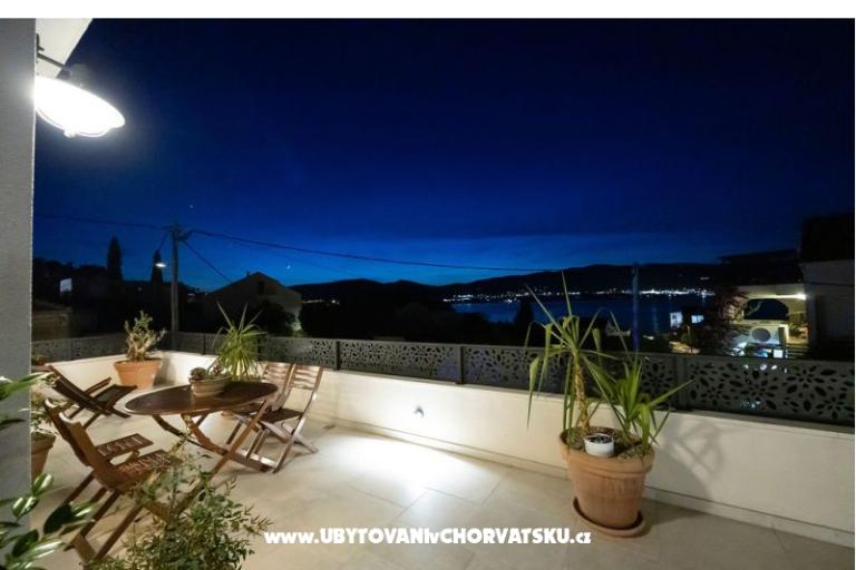 The Three Flowers Pool Huis – foto 91