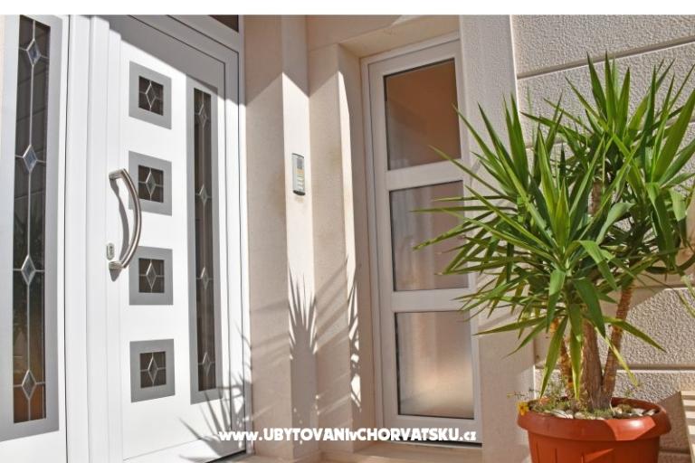 Appartementen Stone  Tučepi  – foto 9