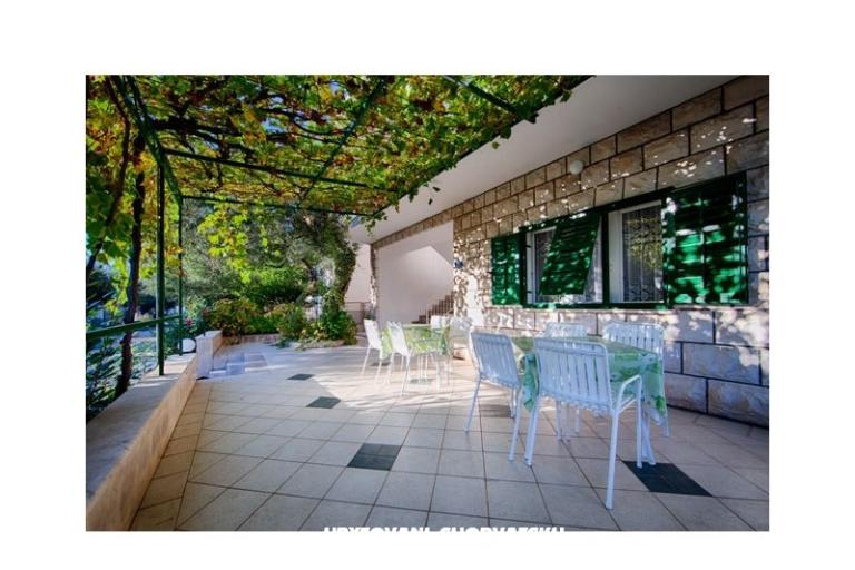 Čobrnić Kamers i Appartementen – foto 3