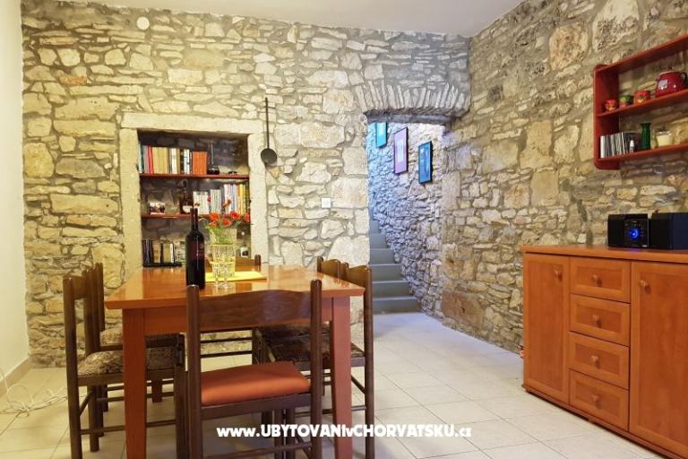 Kotarčevi dvori – foto 3